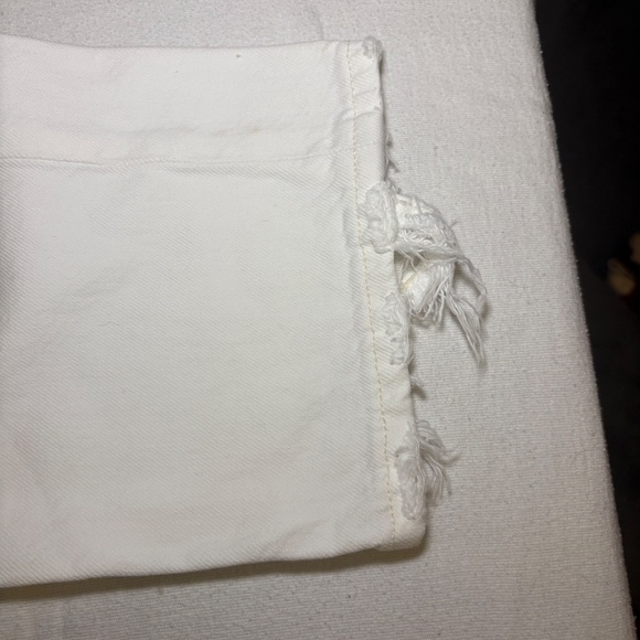 Agolde 90's Mid Rise Loose Fit White Jeans Size 23 Vanish White distressed - Picture 10 of 16